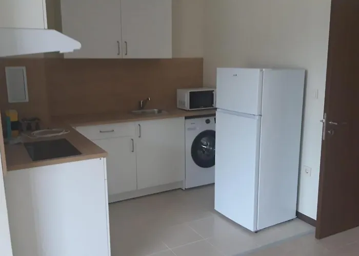 Апарт-отель Vesta Riviera - Free Parking 4*