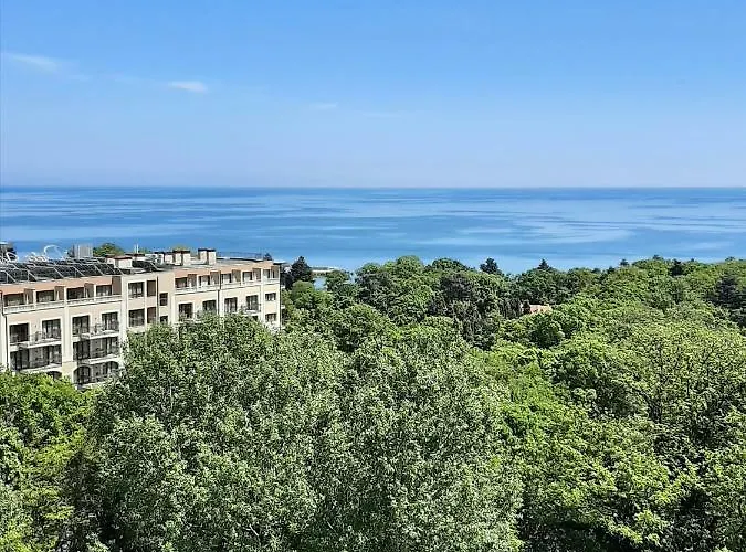 веста ривиера - безплатен паркинг 4*