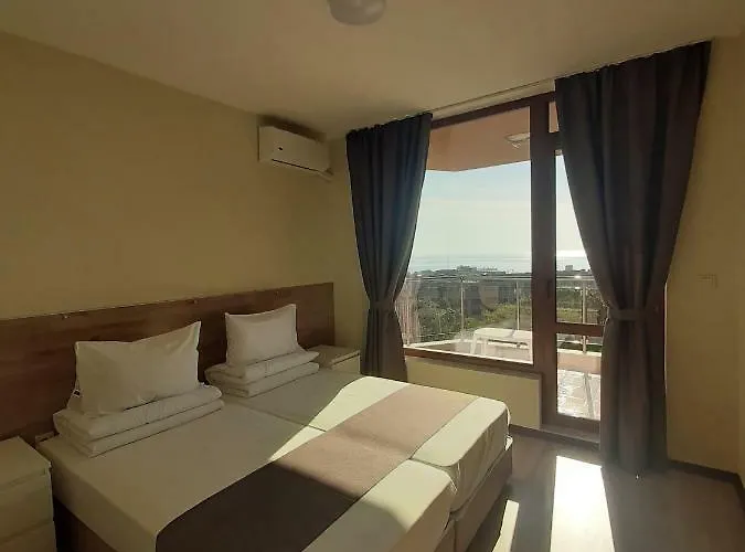 Апарт-отель Vesta Riviera - Free Parking Золотые Пески