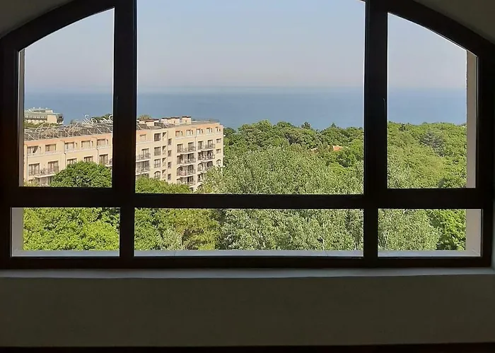 веста ривиера - безплатен паркинг 4*