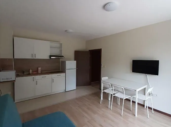 Апарт-отель Vesta Riviera - Free Parking Золотые Пески