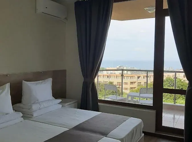 веста ривиера - безплатен паркинг 4* Златни пясъци