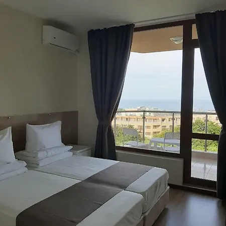 Vesta Riviera - Free Parking 4* Golden Sands