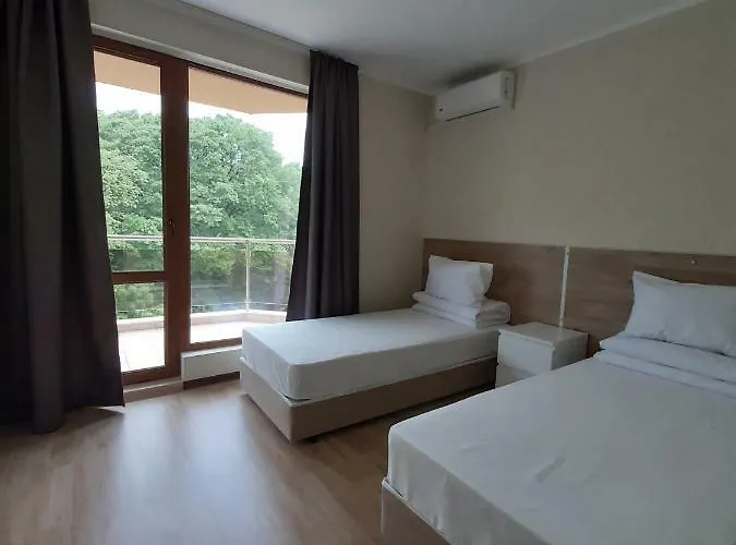 Vesta Riviera - Free Parking Aparthotel 4*